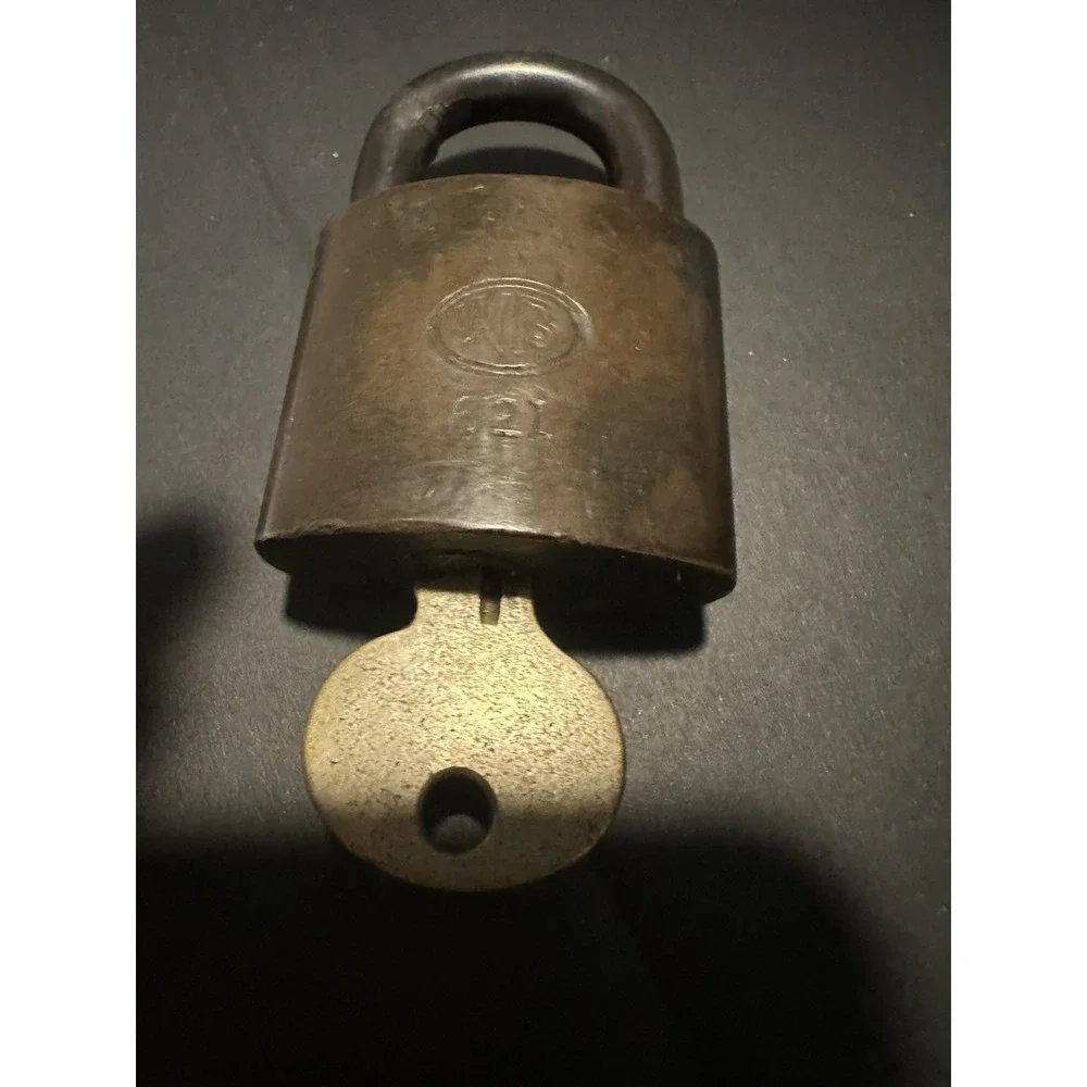Vintage Sinclair Oil Company Gas Pump Wilson Bohannan Padlock Lock‎